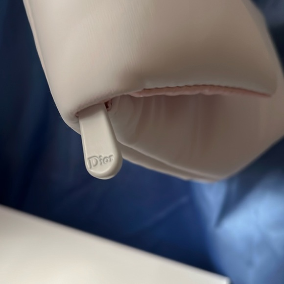 New DIOR Puffy “Trousse” Pearlized White & Pink Pouch - box included. - Picture 10 of 11